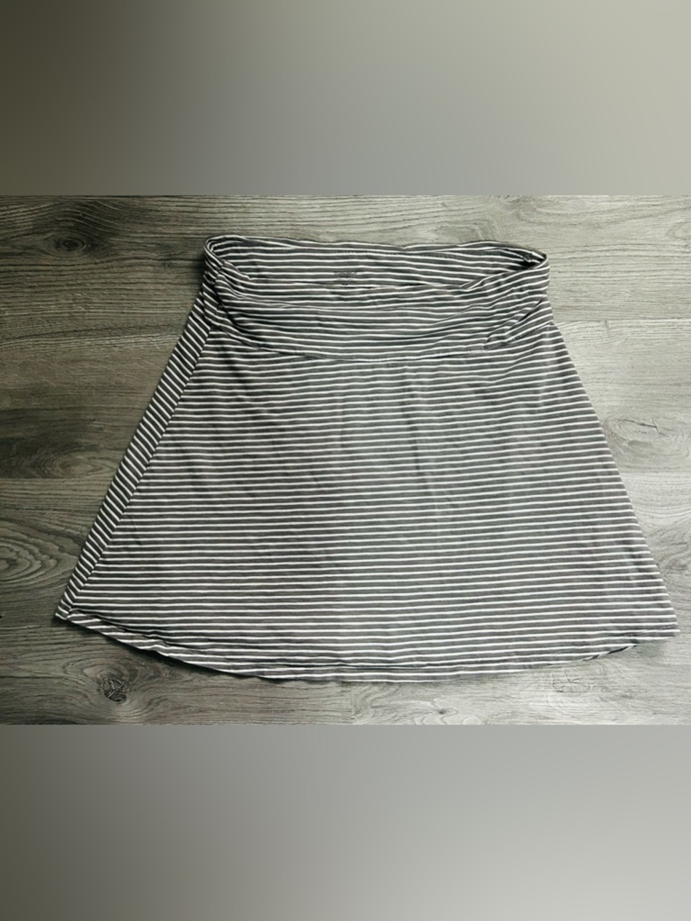 Toad&Co Soft Large Skirt with Phone/Key Athletic/Everyday Grey/White Stripe